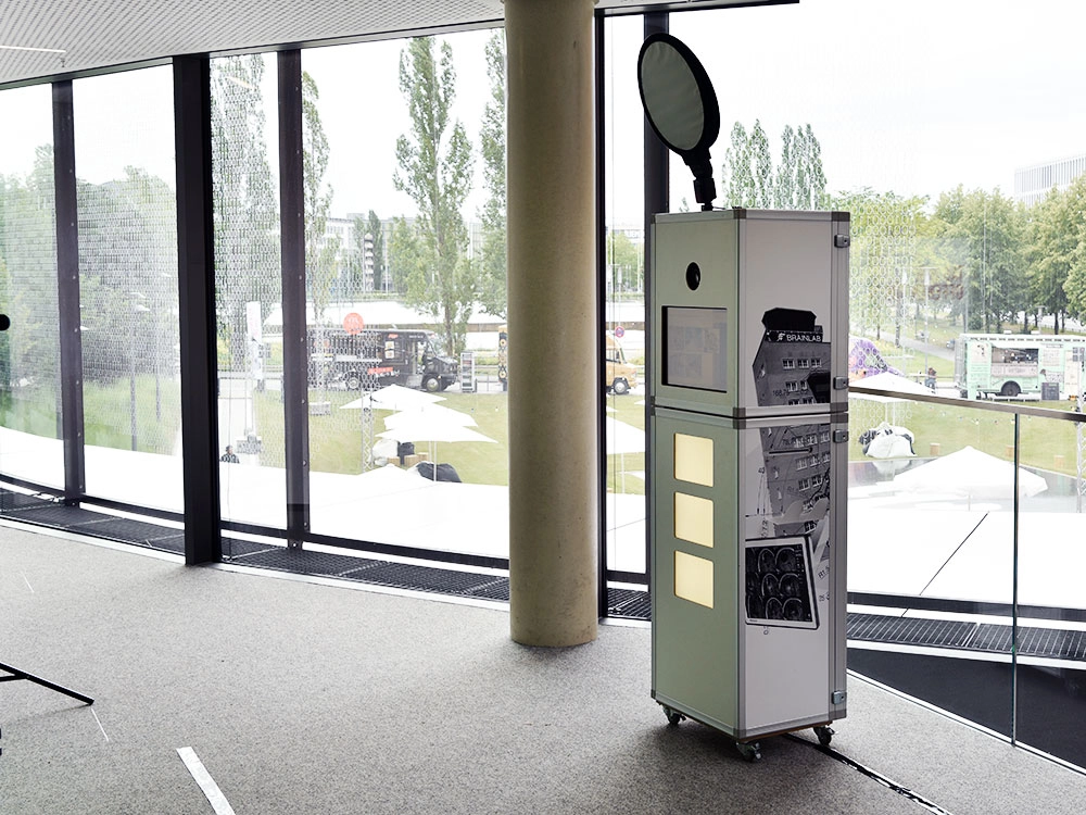 Säulenfotobox mieten